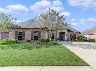 302 Lahasky Dr, Youngsville, LA 70592