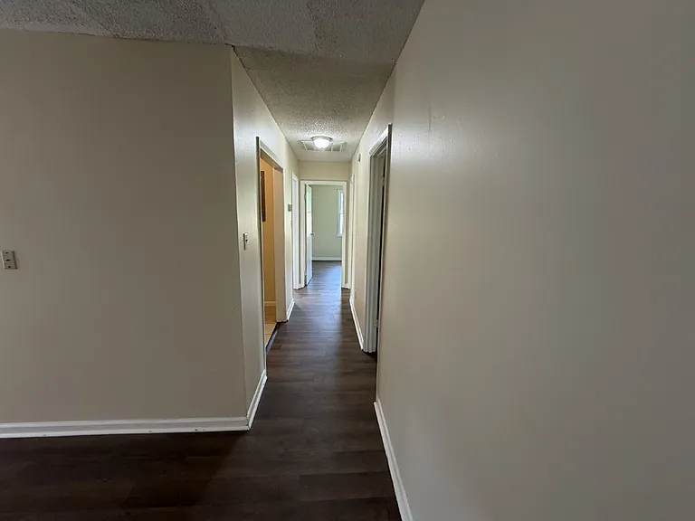 144 Cherokee Cir — Photo 4