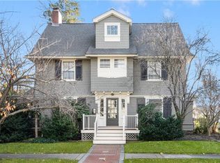 17 Rhode Island Ave, Providence, RI 02906