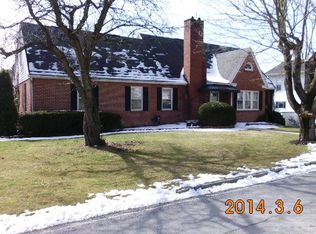 2045 Lee Ave, Bluefield, VA 24605