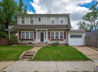 2201 SW Huntoon St, Topeka, KS 66604