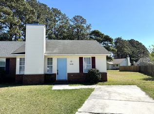 113 Glenside Ct, Midway Park, NC 28544