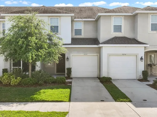 7052 Summer Holly Pl, Riverview, FL 33578