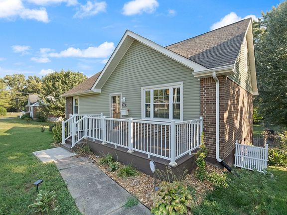 2nd image of 532 Appleton Dr
