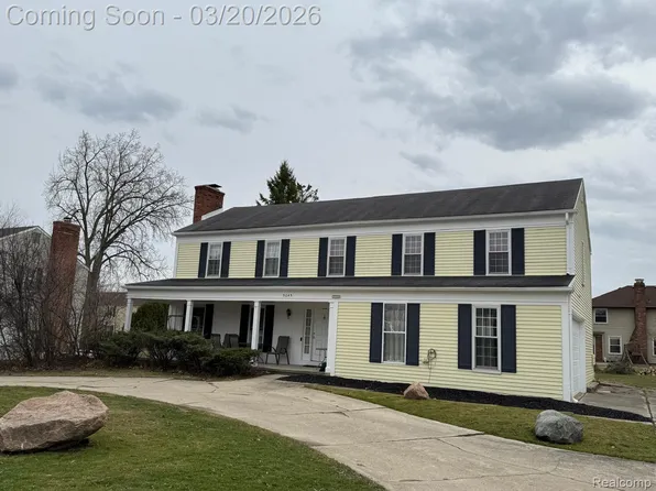 5045 Forestdale Dr, West Bloomfield, MI 48322