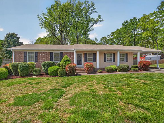 4th image of 4905 Reigal Wood Rd