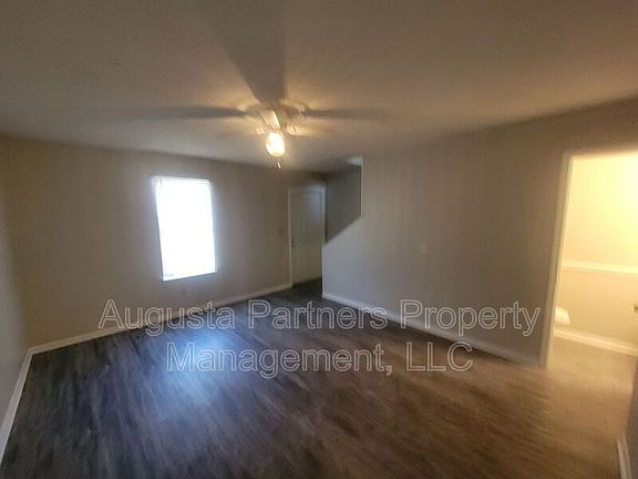 2nd image of 119 Chalet North Ct