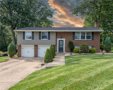 11 Greenview Dr, Jeannette, PA, 15644