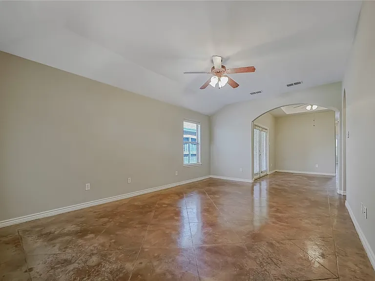 6618 Rhine Dr #A — Photo 2