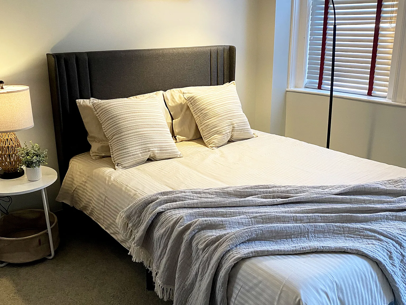 Studio, 225 sqft, $1,700 — Photo 1