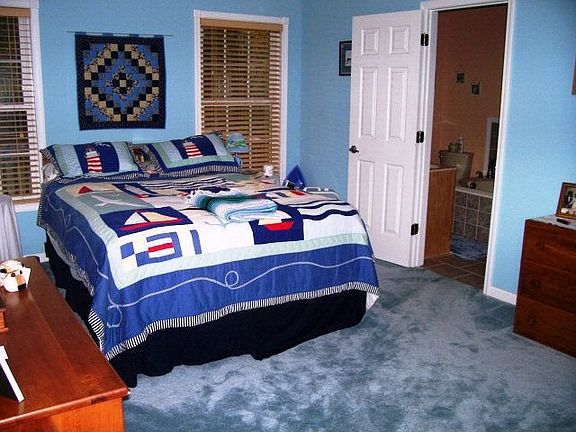 4th image of 341 Deer Creek Ln
