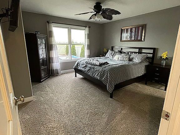5th image of 19064 Drew Ln