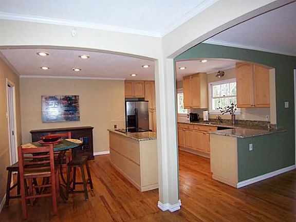5th image of 813 James Dr