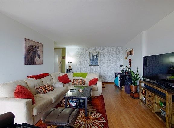 2nd image of 6933 N Kedzie Ave APT 1108