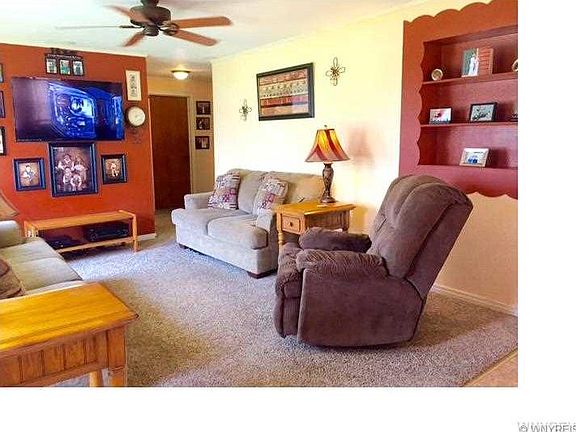 3rd image of 60 Fairfax Dr