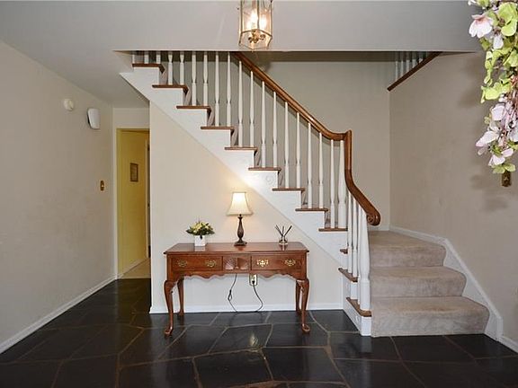 Charming and stylish entry welcomes you