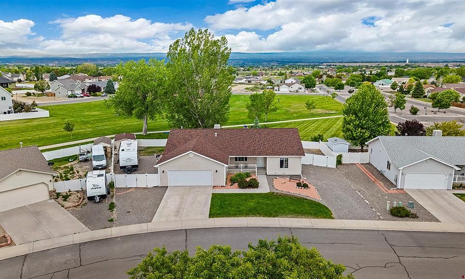 1st image of 2108 Mead Lane