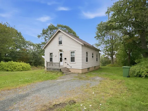 4 Holland Ave, Bedford, NS B4A 1L4