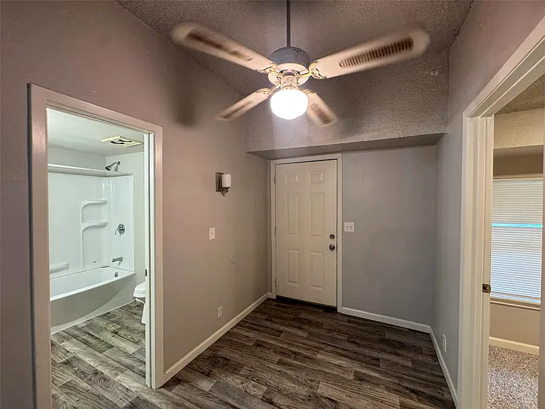 5007 Heflin Ln — Photo 11