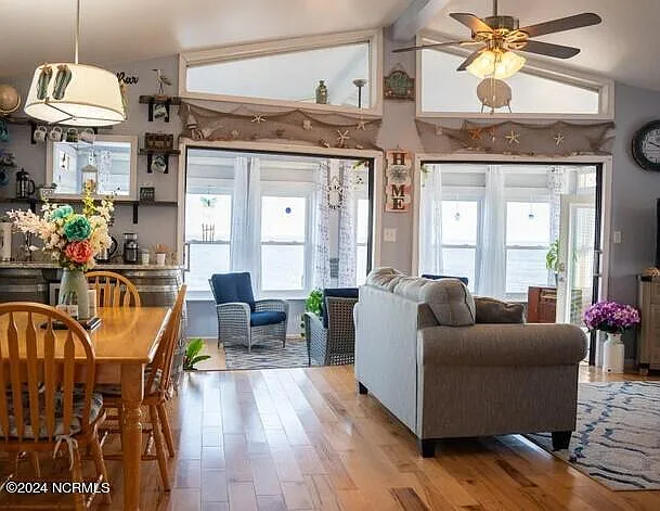 414 Driftwood Dr — Photo 9