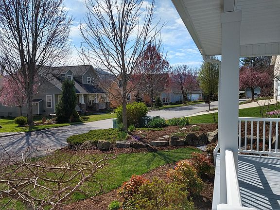 Beautiful neighborhood.