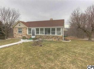 1424 Red Hill Rd, Dauphin, PA 17018