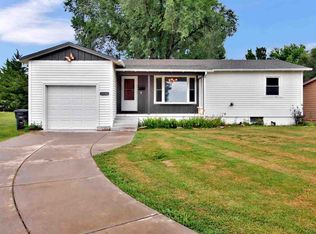 2028 Robbins St, Augusta, KS 67010