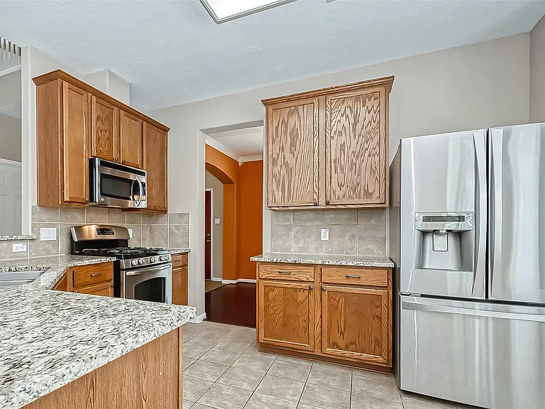 2218 Falcon Knoll Ln — Photo 18