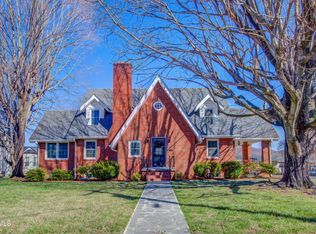 215 W F St, Elizabethton, TN 37643