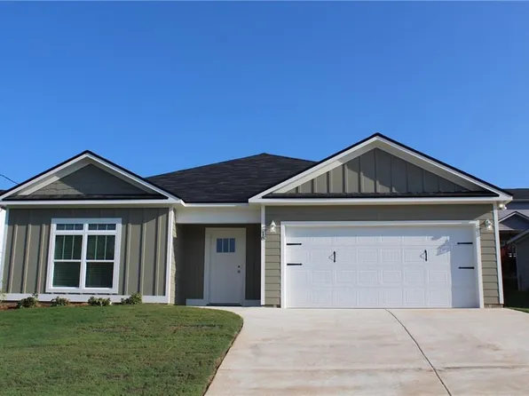 18 Lemon Way, Phenix City, AL 36869