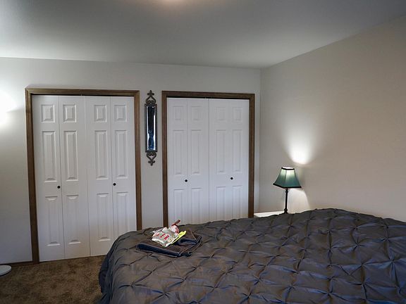 5th image of 1071 N Alvin Ct Unit A
