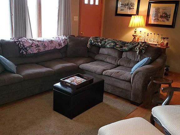 4th image of 155 Fox Dr