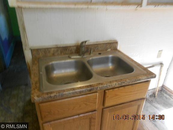 3rd image of 3944 25th Ave S