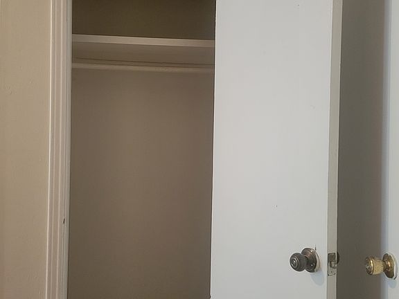 5th image of 1710 2nd Ave Unit 3N
