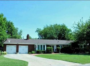 1011 E Commerce St, Altus, OK 73521