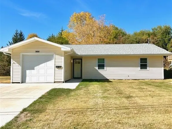 966 S Garfield St, Macomb, IL 61455