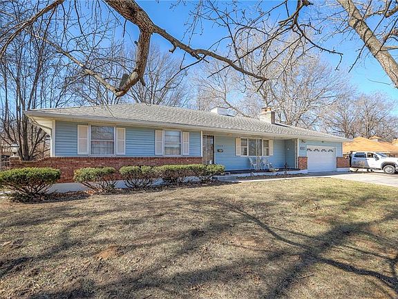 3rd image of 8428 James A Reed Rd