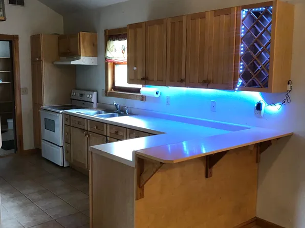 500 Main St N #1, Ely, MN 55731