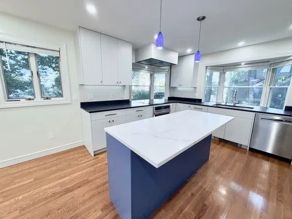 14A Belmont St #A, Somerville, MA 02143