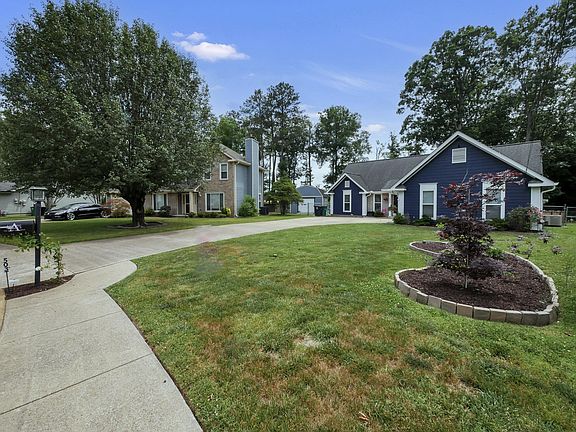 3rd image of 503 Cedar Glen Cir