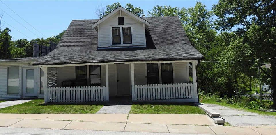 1st image of 630 1st St