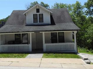 630 1st St, Hillsboro, MO 63050