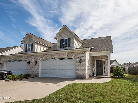 2nd image of 1633 B Cambria Drive #B