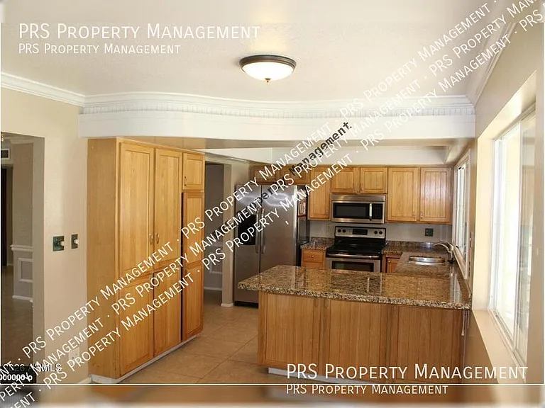 1517 E Gemini Dr — Photo 5