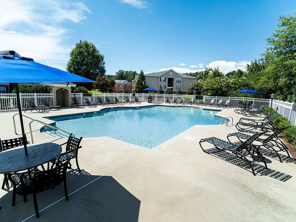 Ashton Park Apartments