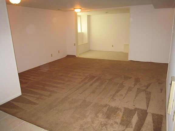 5th image of 1727 N Fife St