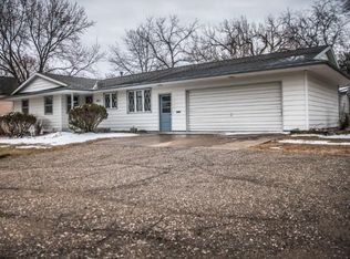 905 Westbriar Rd, Jackson, MN 56143
