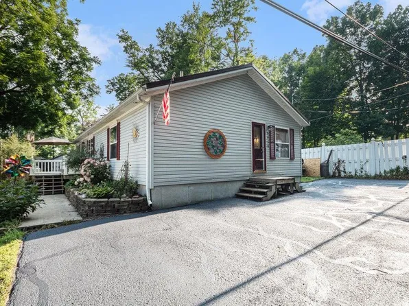 6859 Paradise Park, Saranac, MI 48881