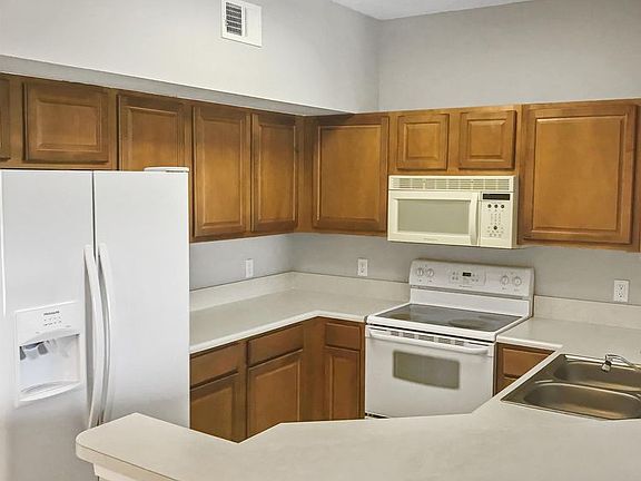 2nd image of 15655 Ocean Walk Cir APT 307