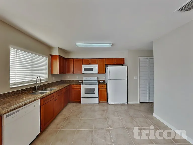 13228 Pike Lake Dr — Photo 6